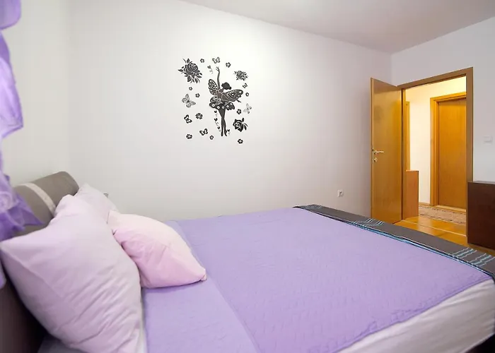 Lungo Mare With Terrace & Free Parking Appartement