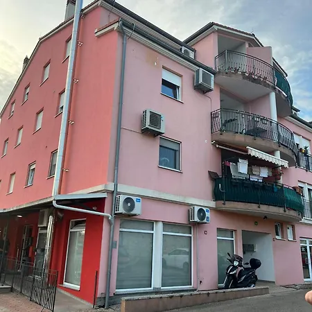 Apartamento Lungo Mare With Terrace & Free Parking *